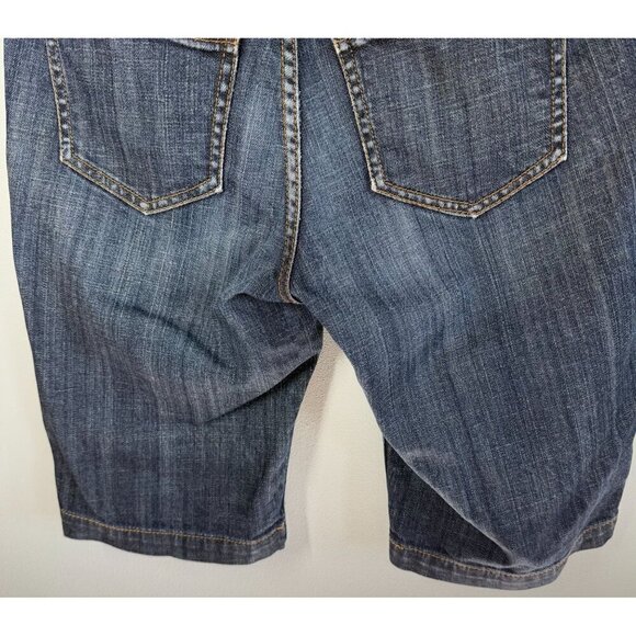 CAbi Jeans Womens Bermunda Denim Jean Shorts Medium Wash Size 2 - Picture 6 of 10